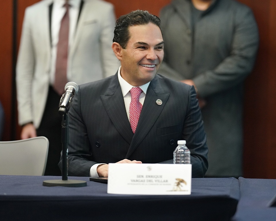 Enrique Vargas Senador (1)