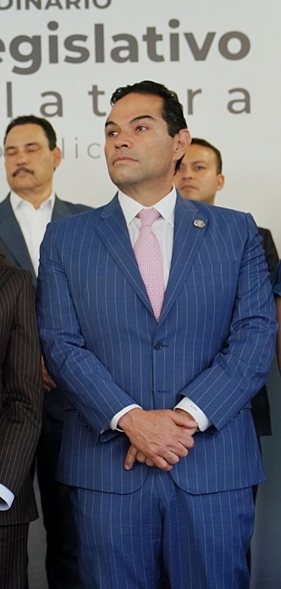 ENRIQUE VARGAS SENADOR (2)