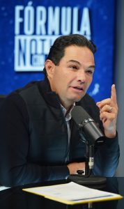 Enrique Vragas-Senador (2)