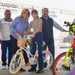 PEDRO RODRÍGUEZ FESTEJA A LA NIÑEZ ATIZAPENSE CON REGALOS Y MUCHA DIVERSIÓN