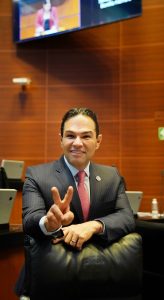 Enrique Vargas-Senador (2)
