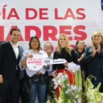 CELEBRA HUIXQUILUCAN EL DÍA DE LAS MADRES CON 8 CASAS