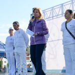 ADULTOS MAYORES LLENAN DE ENERGÍA LA MEGA CLASE DE YOGA EN ATIZAPÁN