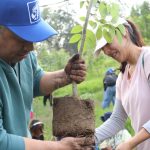 EL GOBIERNO DE NAUCALPAN Y LA INICIATIVA PRIVADA LLEVAN A CABO UNA JORNADA DE REFORESTACIÓN EN EL PARQUE LA HOJA