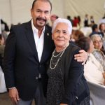 PEDRO RODRÍGUEZ Y PATY ARÉVALO CELEBRAN A MIL 500 ABUELITAS Y ABUELITOS EN SU DÍA